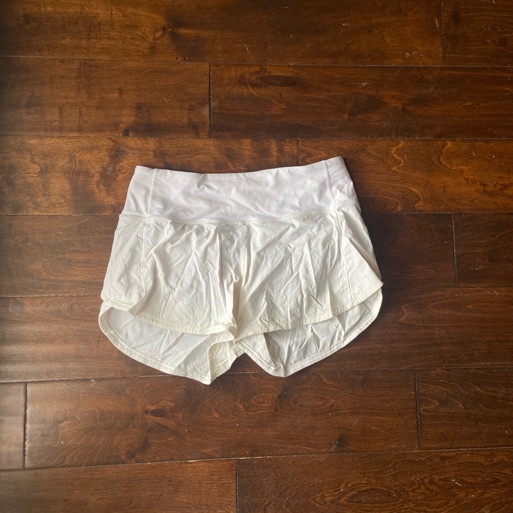 lululemon white 4in shorts